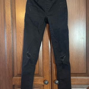 Girls size 10 pull on skinny jeans. SO brand and have only worn 1 time.